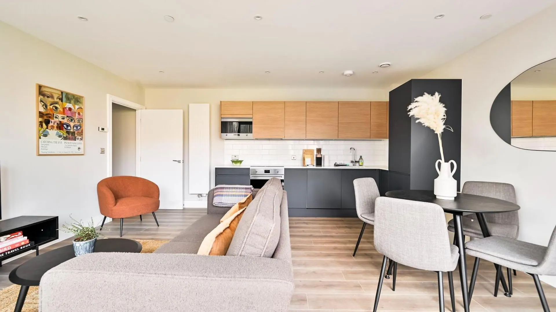 Apartment Spacious 3 Bed Apt With Balcony At Neptune Wharf London United Kingdom